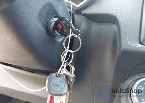 2011 Scion Tc из США, поврежденный, VIN JTKJF5C74B3017306